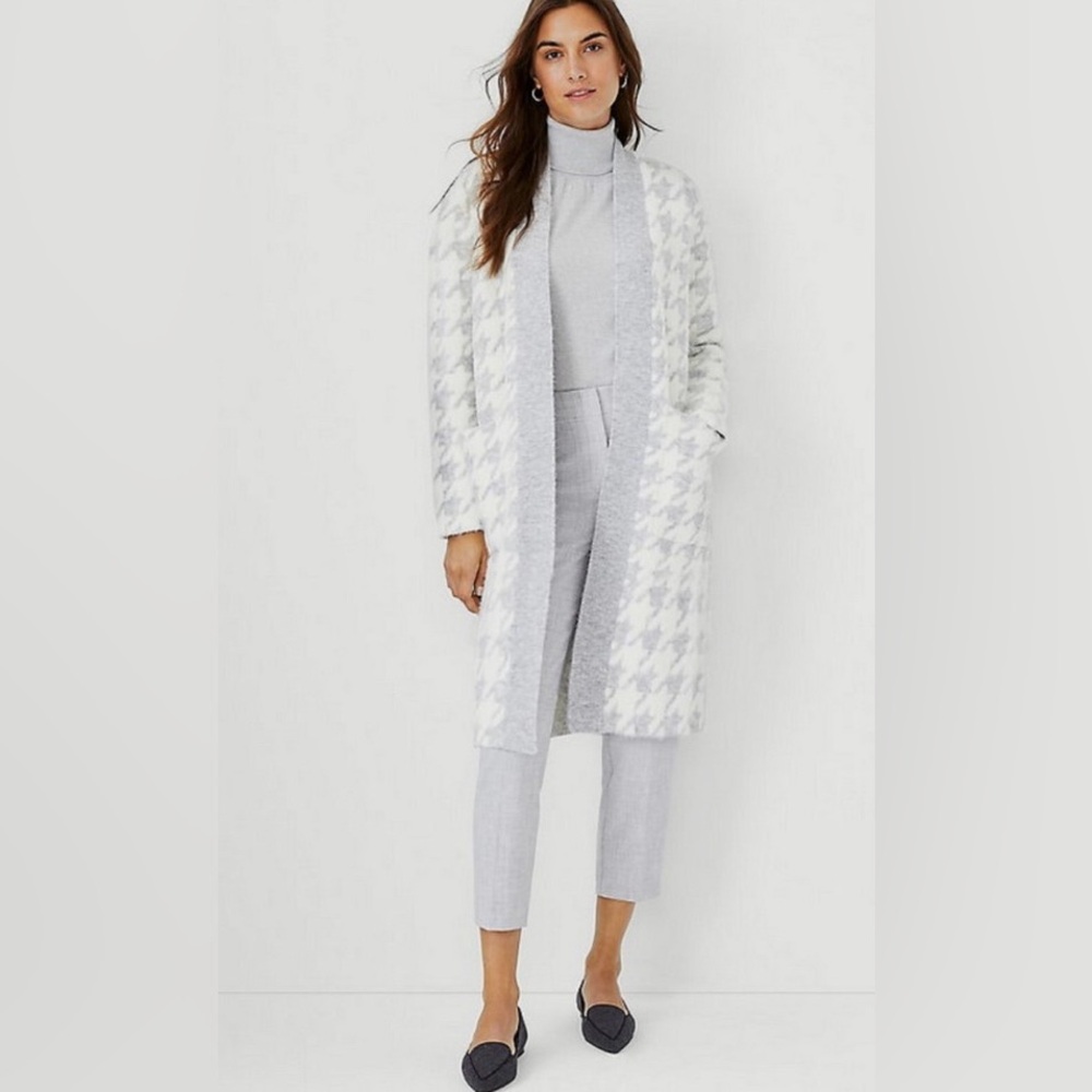 Gray and White Houndstooth Long Cardigan